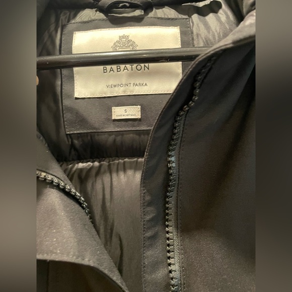 Aritzia Viewpoint Parka - Picture 4 of 5